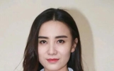 哇塞今天真的是娱乐圈传来一个超级大新闻，让人耳朵都要竖起来了