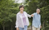 笑到打鸣！这100个幽默段子承包你一年的快乐
