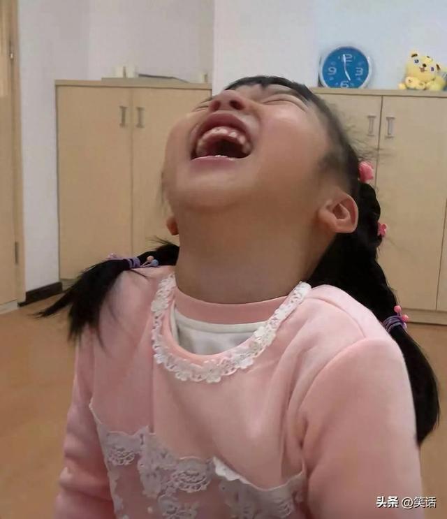 12个笑到断气的搞笑段子，都是可以笑一天的小笑话