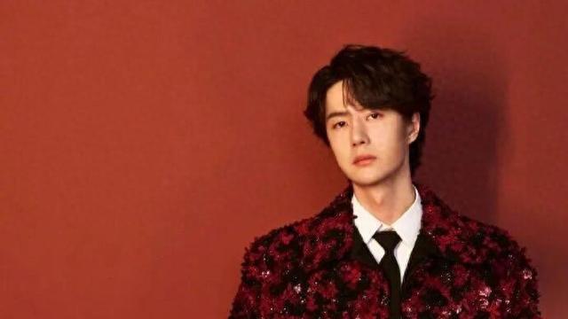 “王一博聊天记录”热搜爆了，乐华娱乐紧急声明：严重失实！