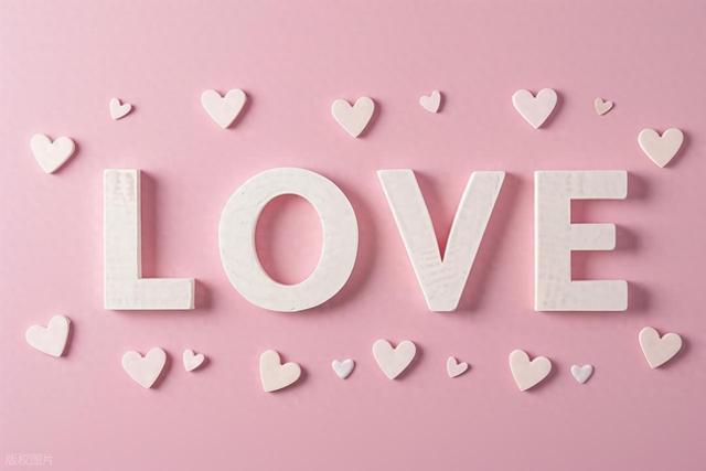 那些唯美的爱情句子，浪漫至极，句句戳中心底