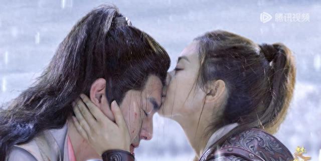 好家伙！李昀锐《冰湖重生》首播5集就翻车，观众的差评出奇一致