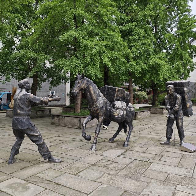 人生没有圆满的幸福，只有知足的快乐（经典美文）