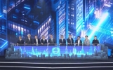《新闻女王3》谭俊彦跪求摆脱跛脚，何广沛对Man姐情归何处卖关子