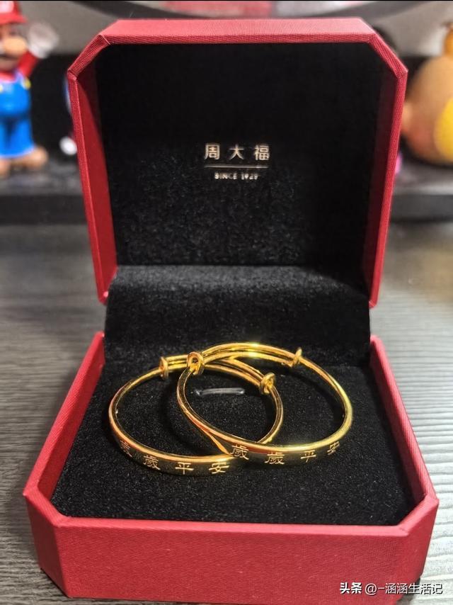 普通家庭买金镯子，多少克最划算？内行实话，千万别当冤大头