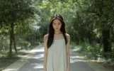 初恋男天天给妻子发求爱短信，她坚称只是叙叙旧。我没吵闹直接把截图发到家族群冷笑：大家都来评评理，这是已婚少妇该有的话题尺度吗？