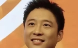 郭晶晶亲自辟谣了，没回应过小叔子霍启山的婚事，随手就把假新闻给按死，可当年都说她高攀，现在看看霍家是不是越来越离不开她了