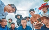 教书育人40余年，他把论文写在大地上