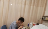 这名带着气胸引流管高考的同学有望上清华，他说考试那天比任何时候都平静